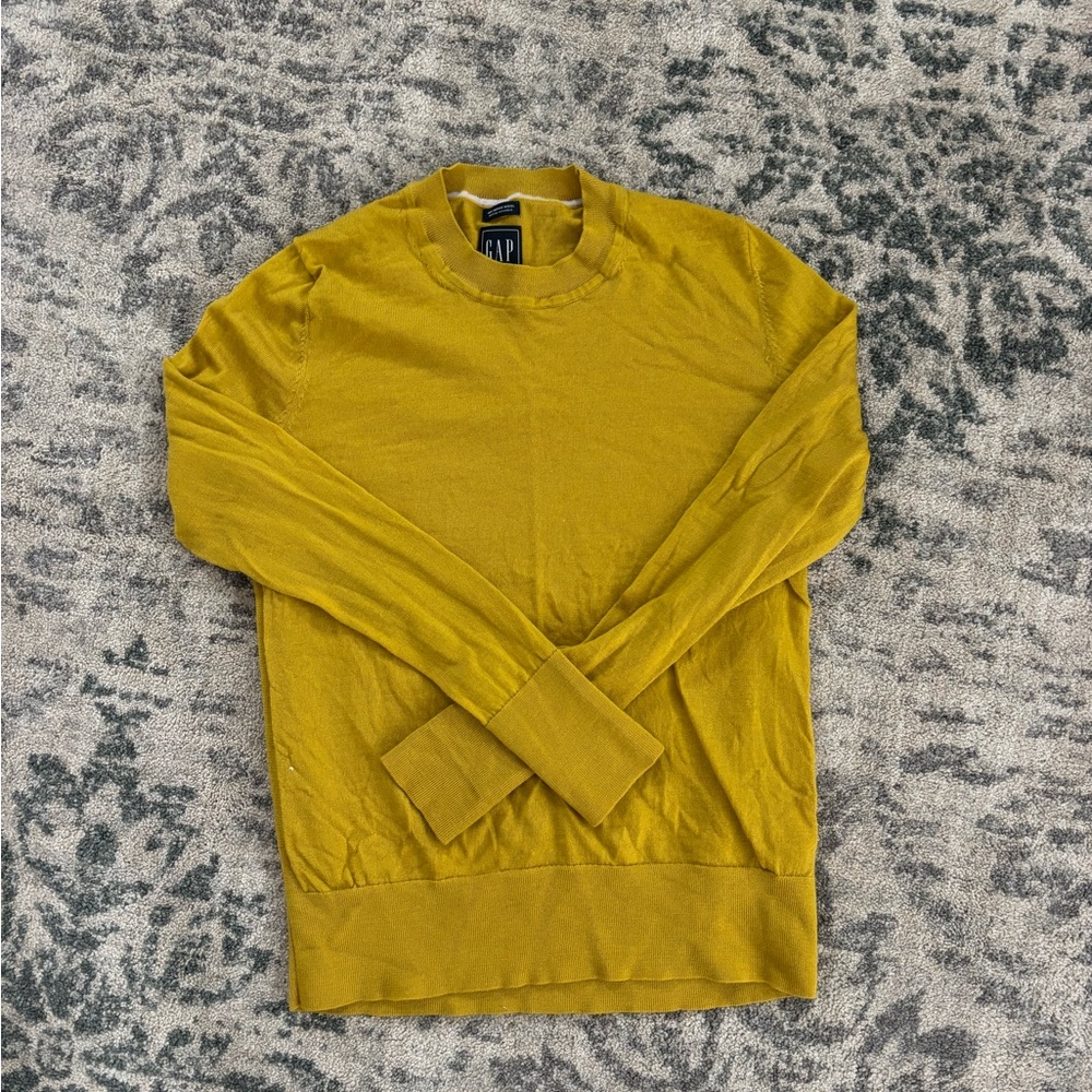 GAP Women’s Mustard  Crew Neck Sweater